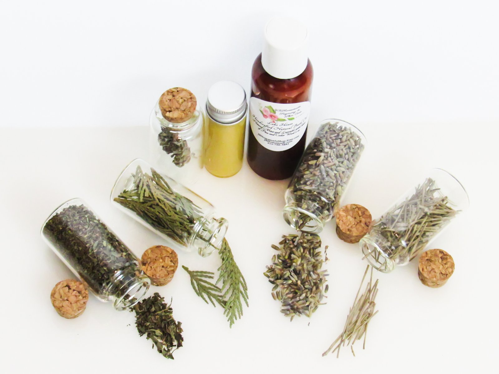 Lake House Bath Oil for Men with Pine, Cedar wood, Lavender, Spearmint | 2 oz - Image 6